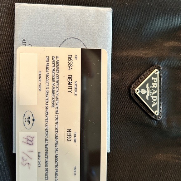 Authentic RARE PRADA Tessuto Nylon Cosmetic Toiletry Bag - Picture 6 of 16